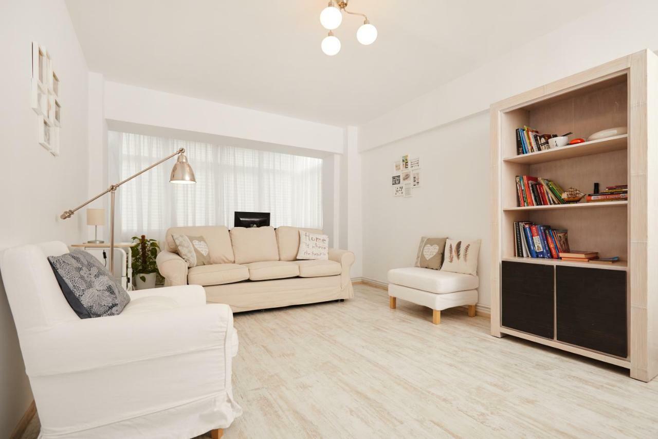 2 Bedroom Cozy Apartment Sinaia Exterior foto